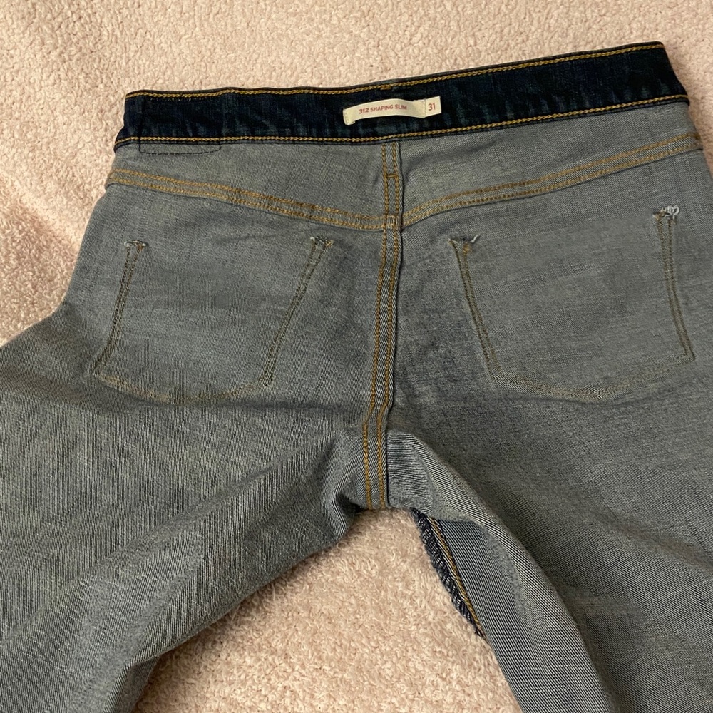 Levi's 312 shaping slim Dark wash Straight Jeans women’s - Picture 8 of 12